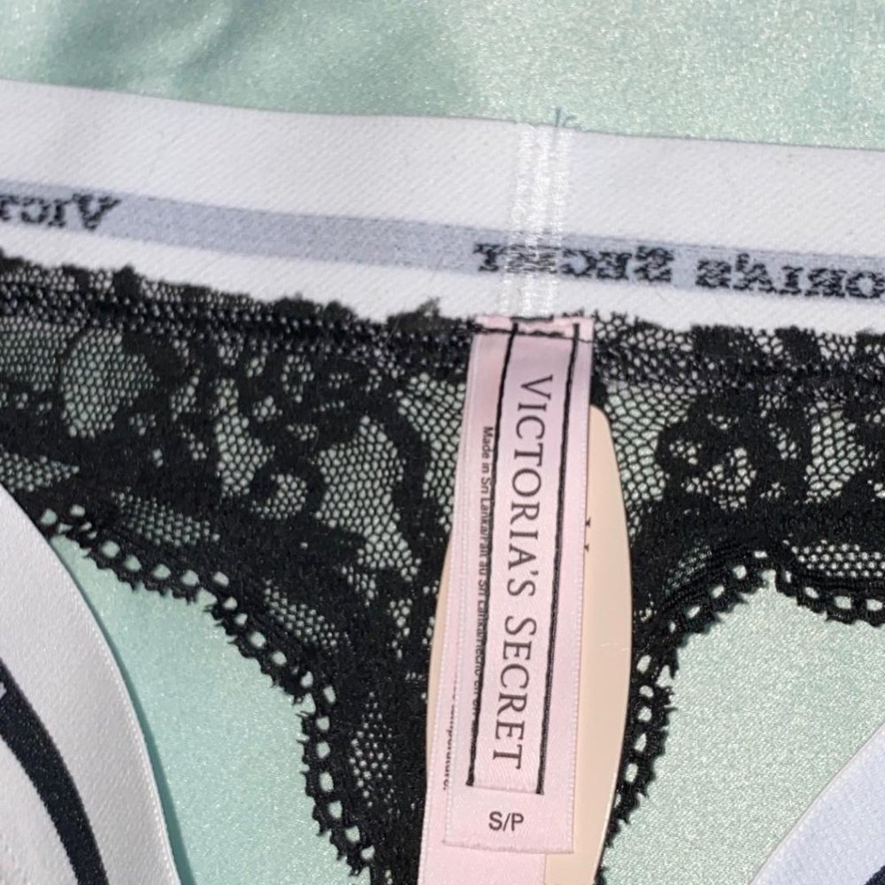 V-String Very Sexy Thong Panty Logo Waistband Lace - Picture 4 of 4